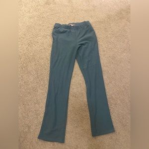 Blue turquoise ribbed knit Urban Outfitters pants #knit #blue #urbanoutfitters